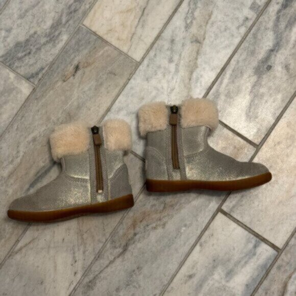 UGG Jorie Metallic girls Toddler size 8 Boots S/N 1018917T - Picture 7 of 7